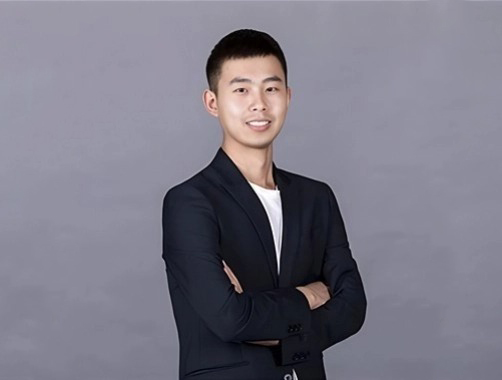 童九双 / 后期经理