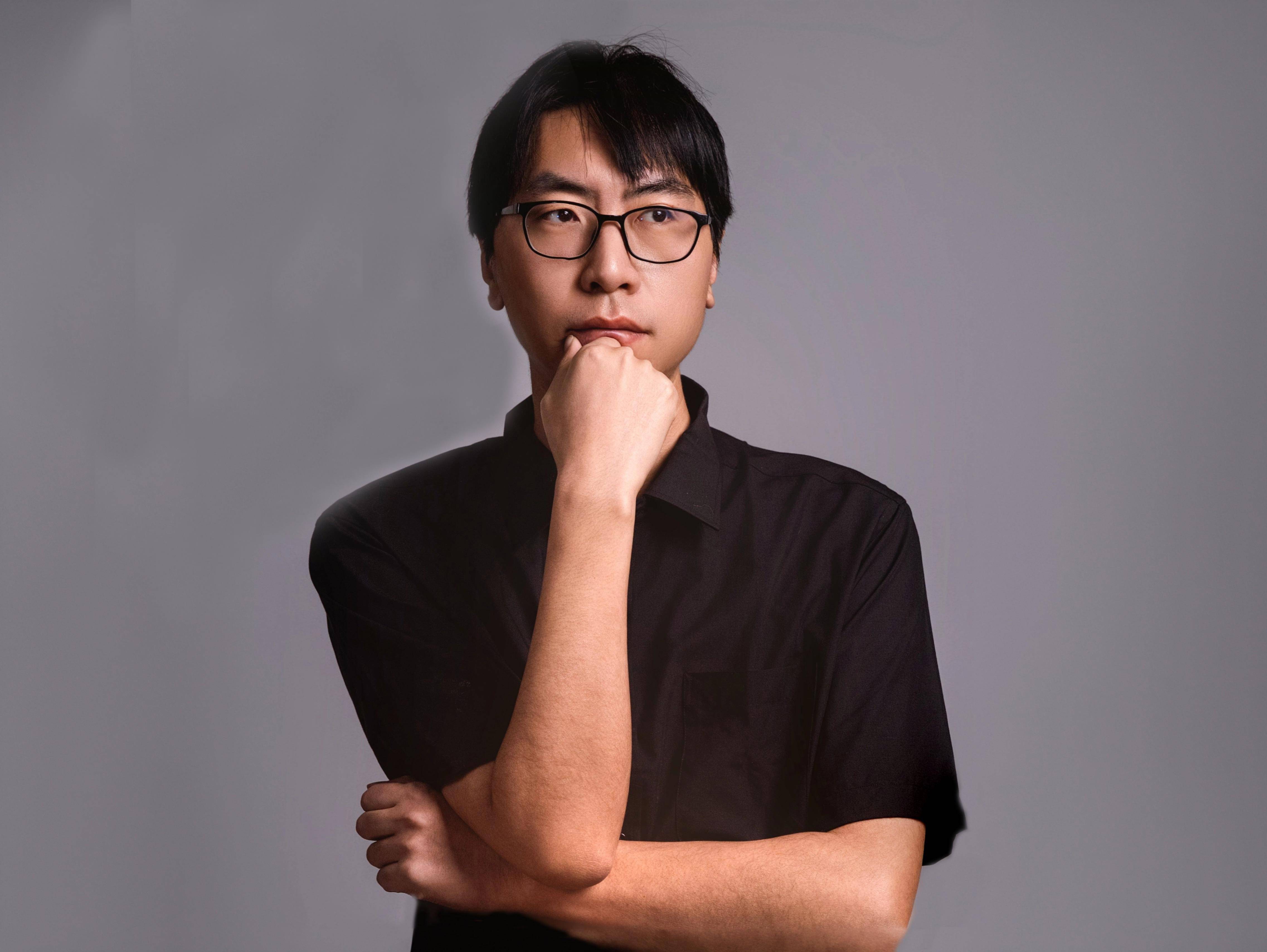 郑亚昆 / 策划