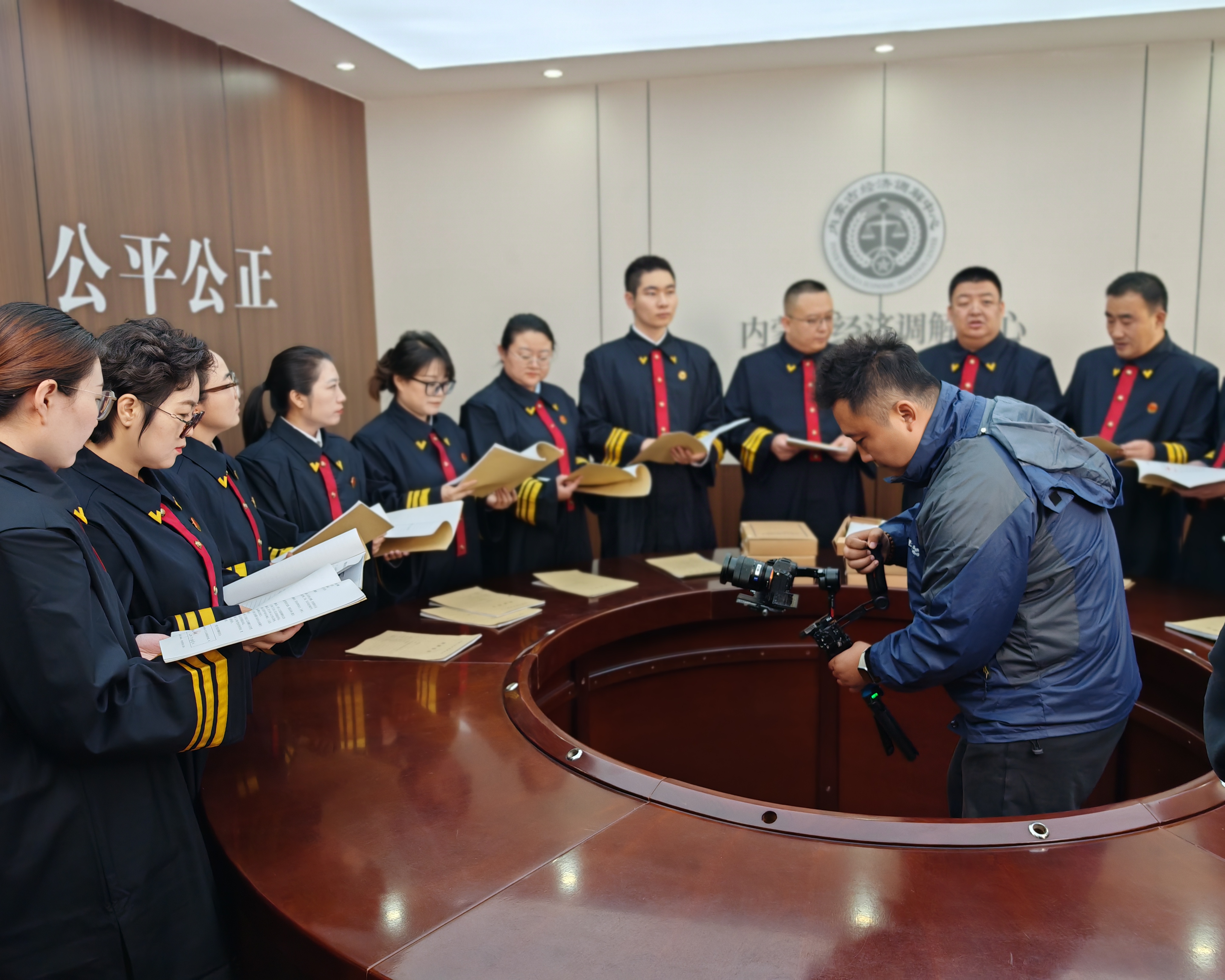 「直问大律师」首支品牌宣传片正式杀青！